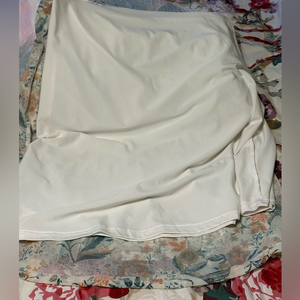 SO Cream Puff Sleeve Sundress Sz Medium 36” long, 15.5” waist - Picture 8 of 8